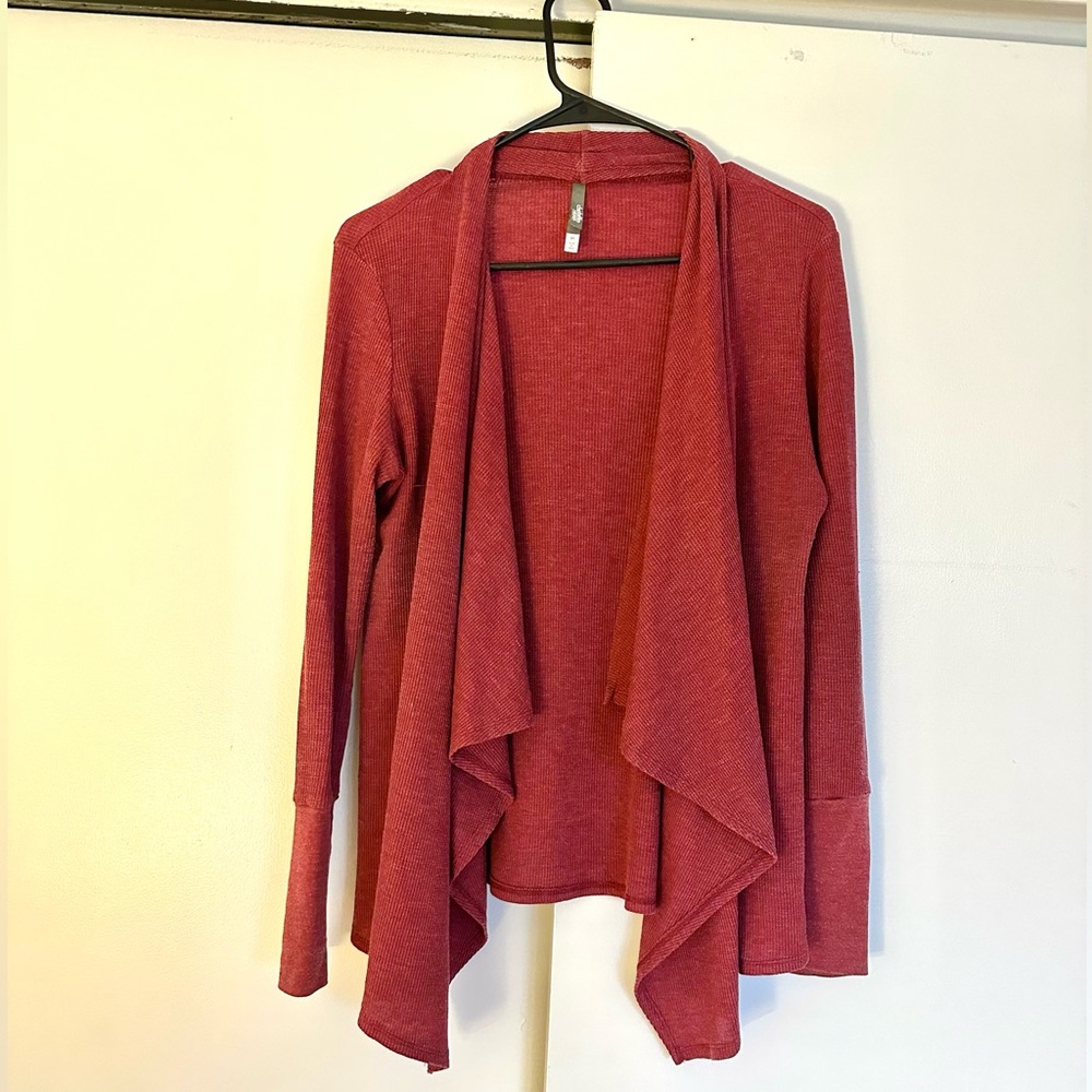 Medium red/maroon cover up
